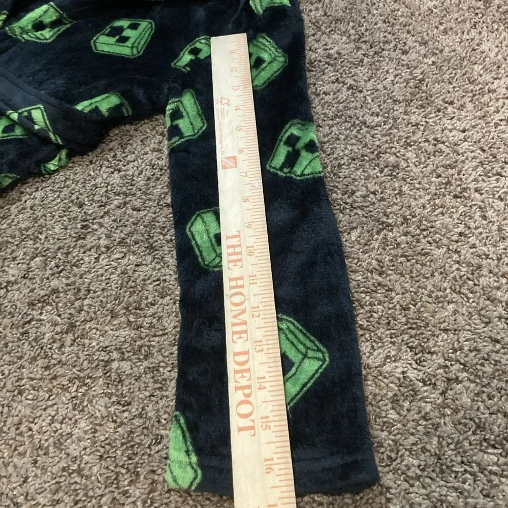 Minecraft Game Fleece Creeper Bathrobe Tie Wait Black/Green Kids Size L (10)
